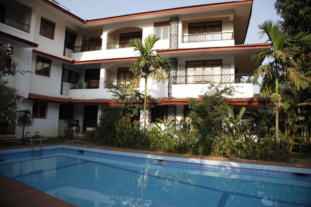 Diana Apartments Candolim Esterno foto