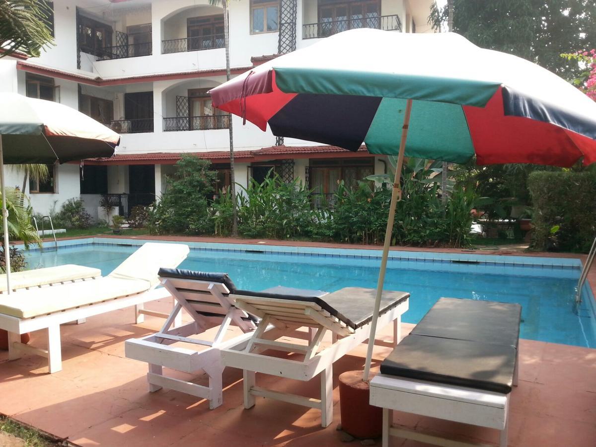 Diana Apartments Candolim Esterno foto