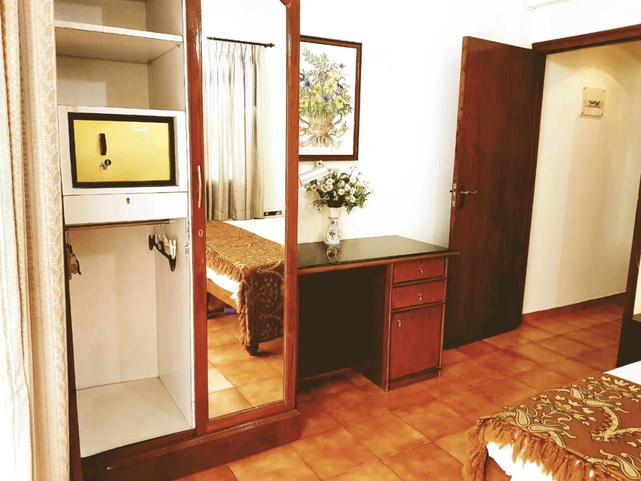 Diana Apartments Candolim Esterno foto