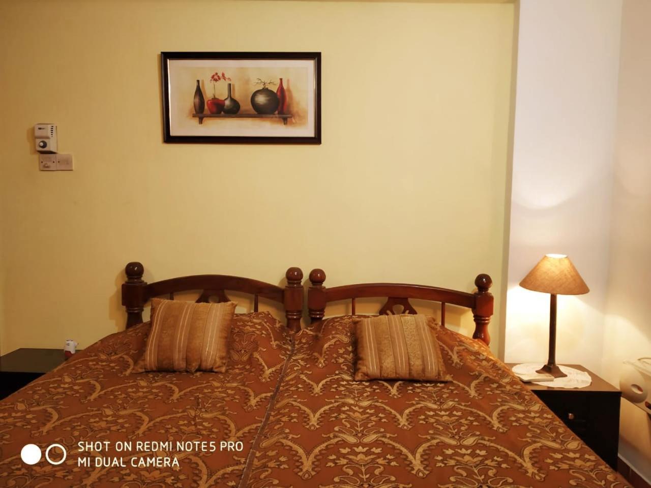 Diana Apartments Candolim Esterno foto