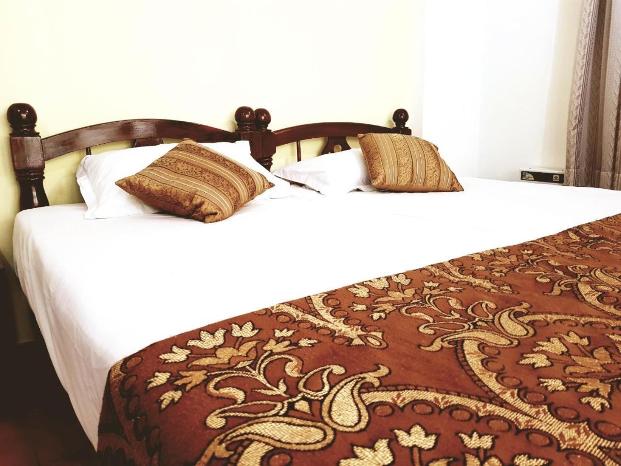 Diana Apartments Candolim Esterno foto