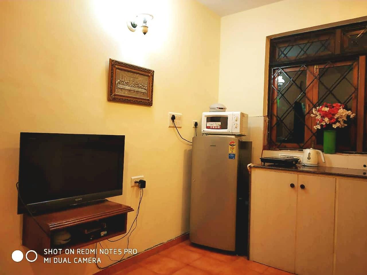 Diana Apartments Candolim Esterno foto